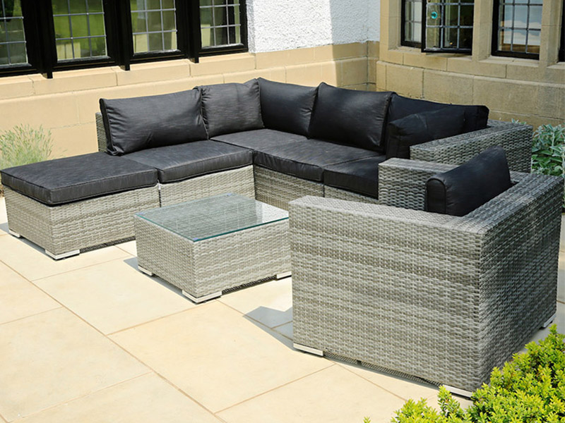 Classic rattan sofa set