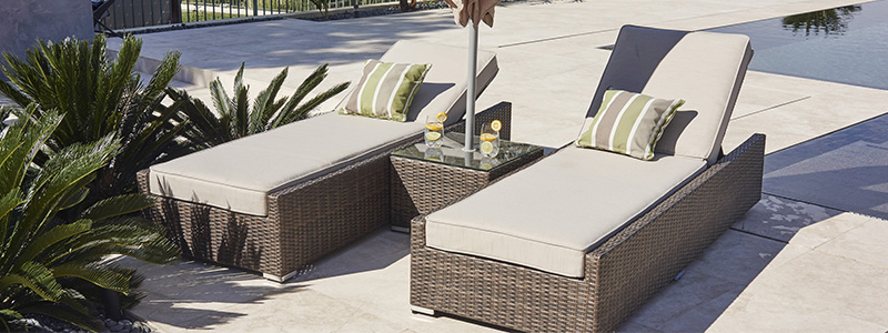 rattan sun lounger