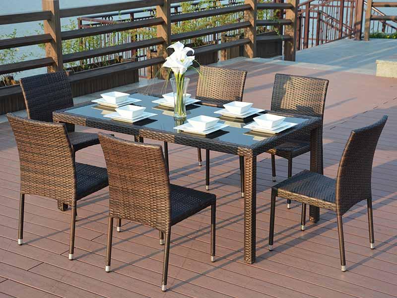 PE rattan dining table