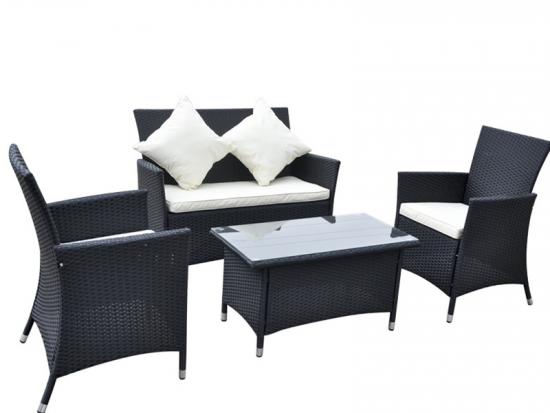 outdoor wicker furniture