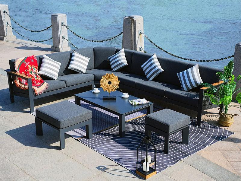 Outdoor Sectional Sofa Set